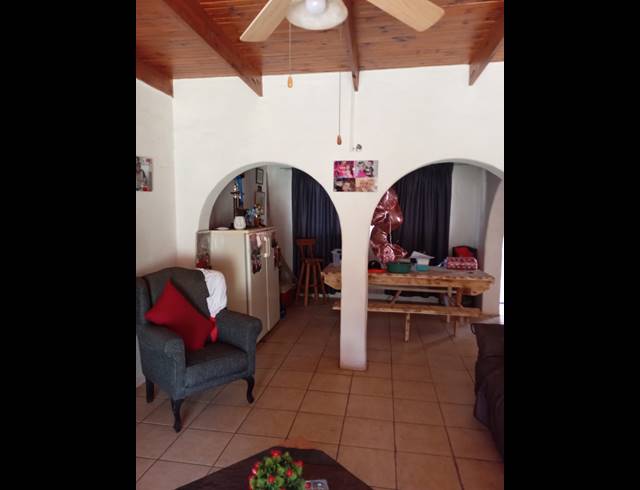 2 BEDROOM SECTIONAL TITLE FOR SALE IN DECLERCQVILLE